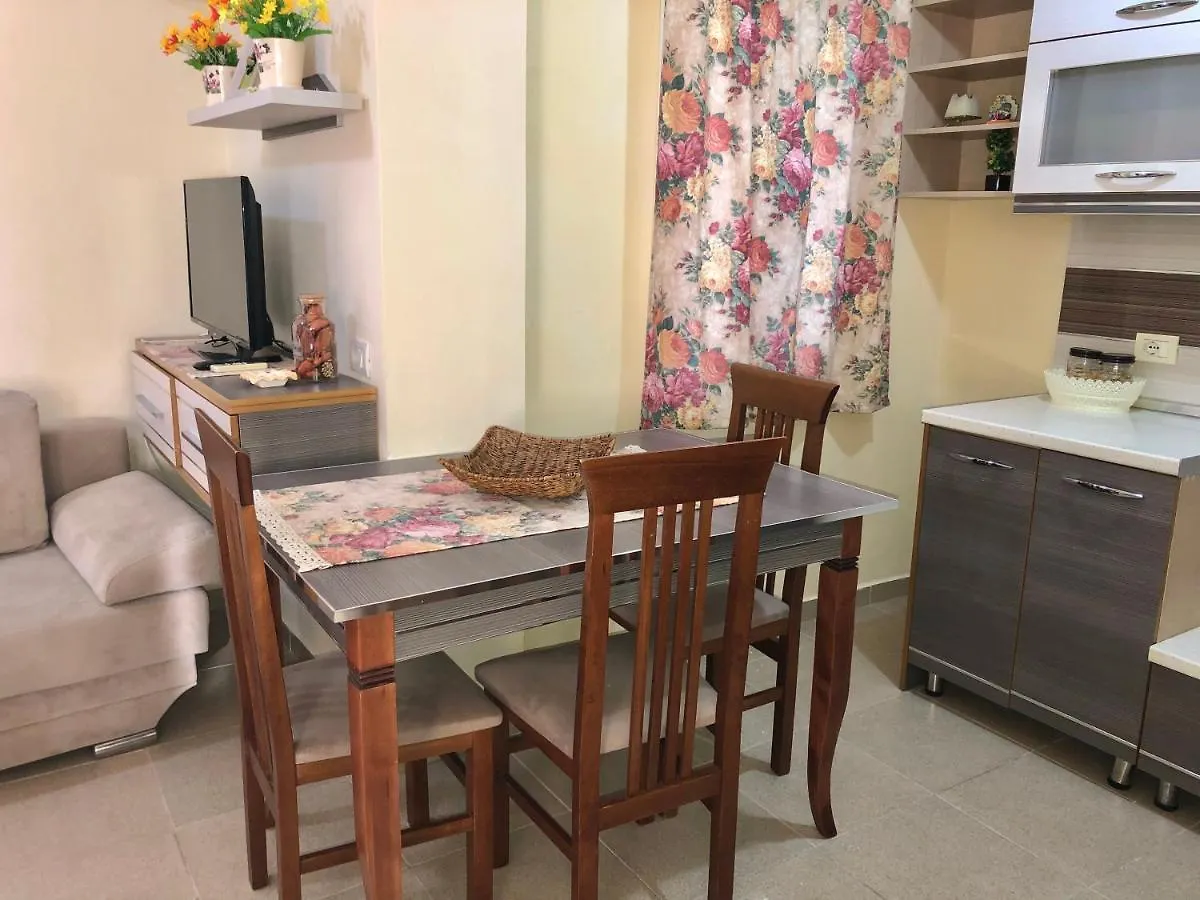 Melina Apartments Sarandë Albánie