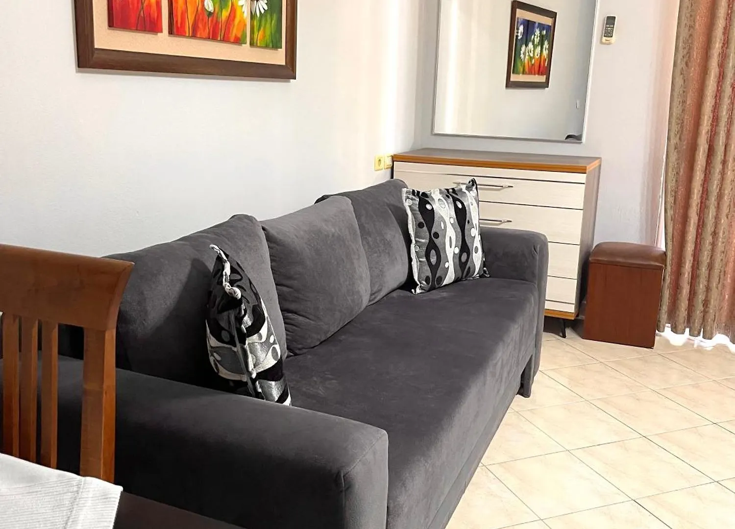 Melina Apartments Sarandë