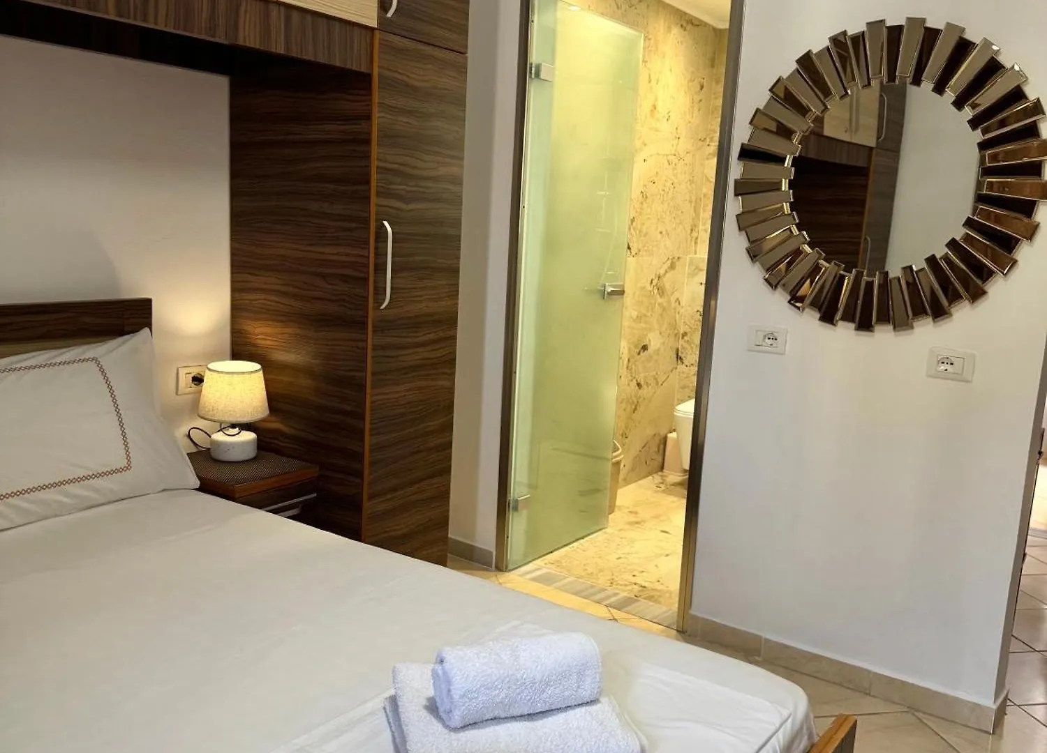 Melina Apartments Sarandë